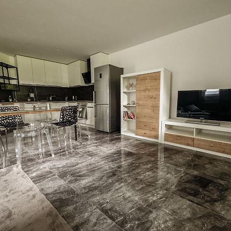Gemuetliche Zentrale Unterkunft Меринг Экстерьер фото